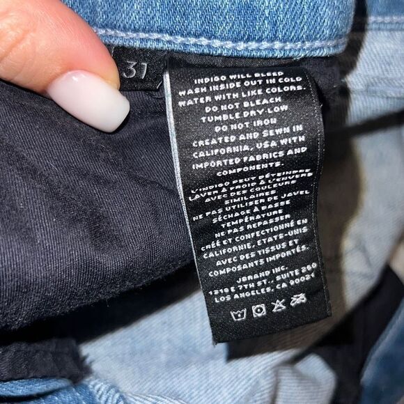 ✨J Brand Lillie High Rise Crop Skinny in Cloudy✨ - Picture 8 of 9